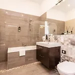 아라벨 디자인 아파트먼츠 5*