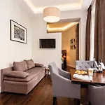 아라벨 디자인 아파트먼츠 5*